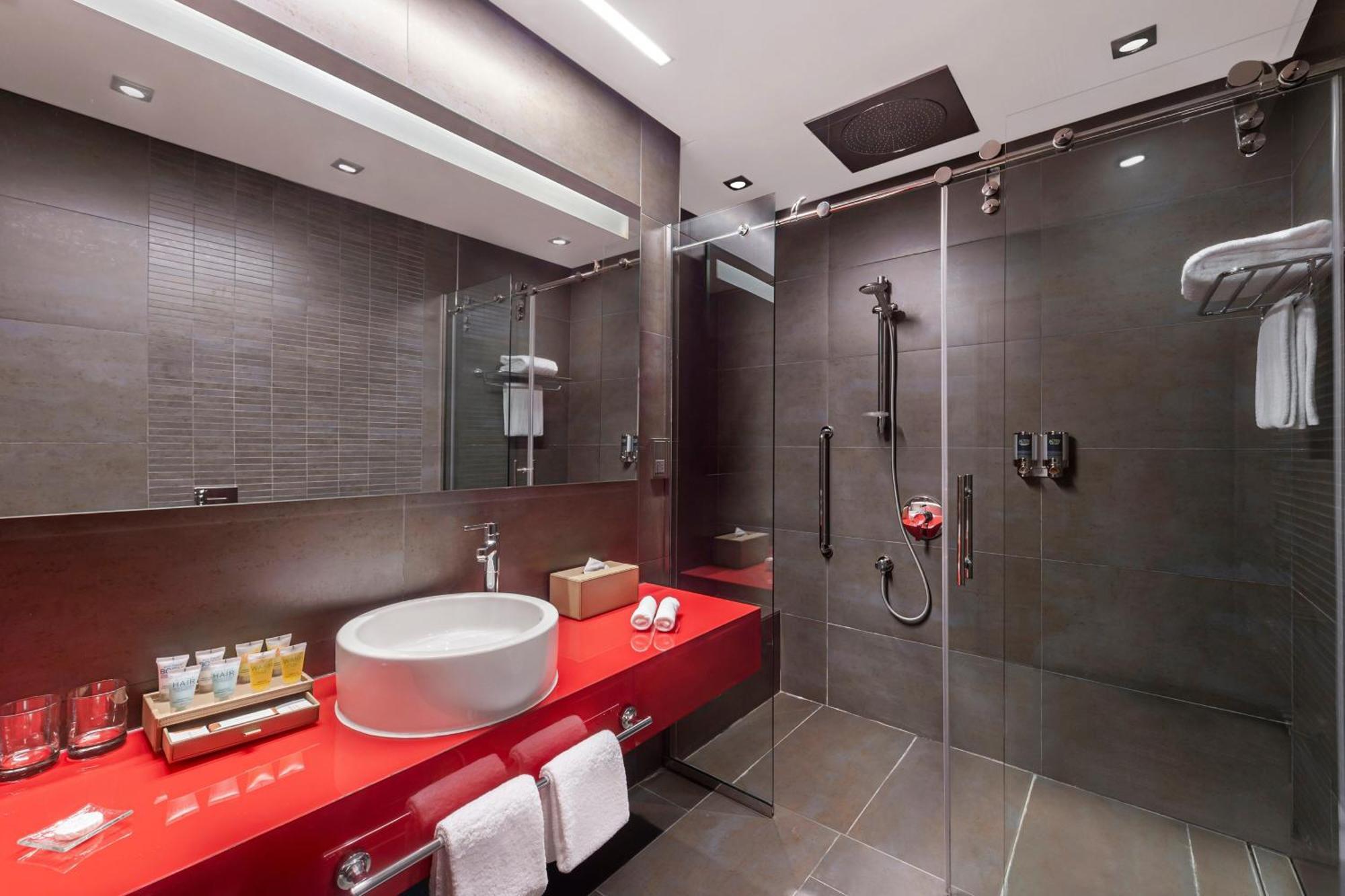 Four Points By Sheraton Доха Екстериор снимка