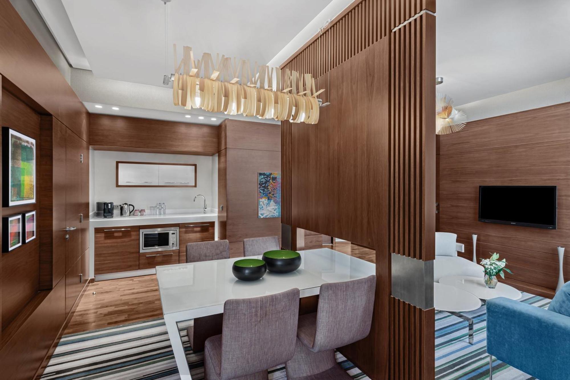 Four Points By Sheraton Доха Екстериор снимка